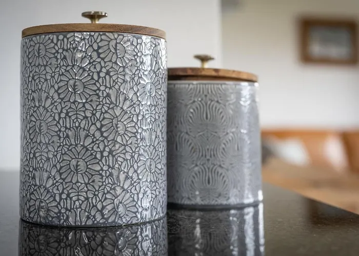 Phipalo By Interhome * اوفروناز