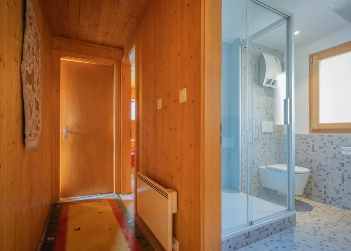 Phipalo By Interhome * اوفروناز